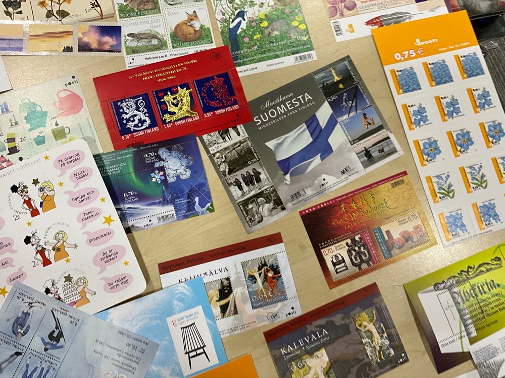 MNH Stamps modern sheets booklets 100 different items @3*