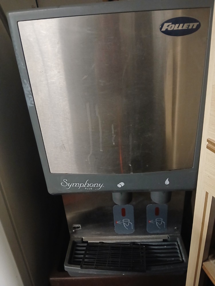 follett ice machine symphony plus. Works as it should.