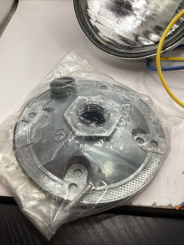 DUAL LITE MODEL EXT-OS Lighting Fixture For Outdoor Use