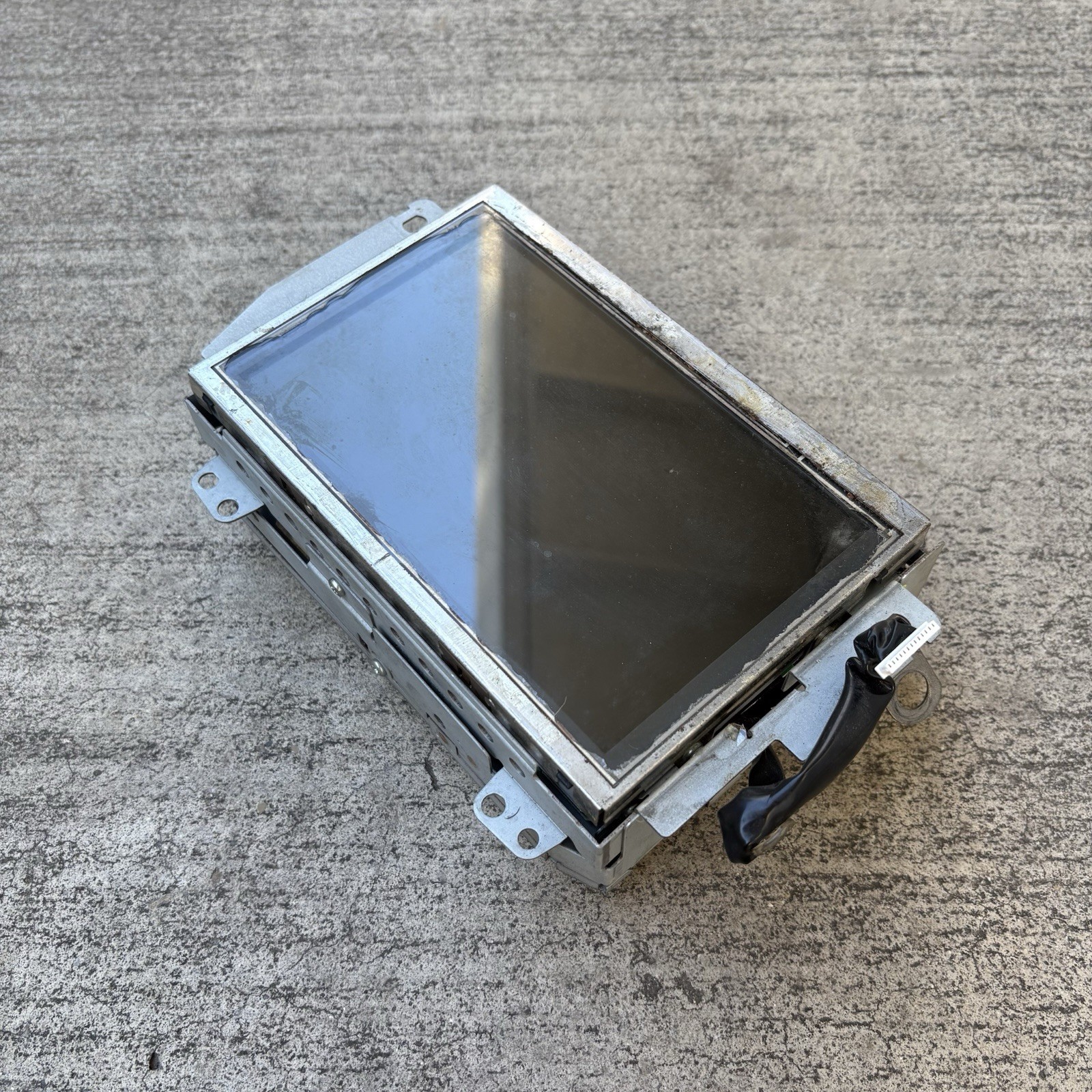 2006-2009 Toyota Prius MFD Dash Display Screen Radio 86110-47081 PARTS ONLY