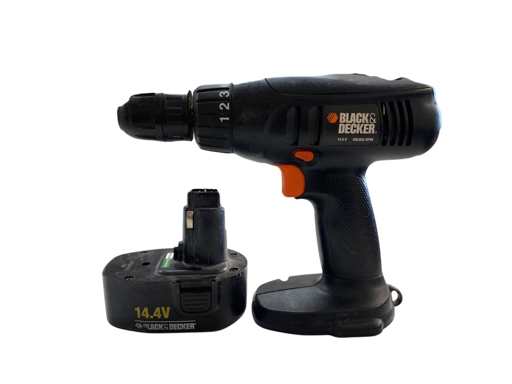 Black & Decker 14.4V Cordless Drill/Driver With Battery Pack