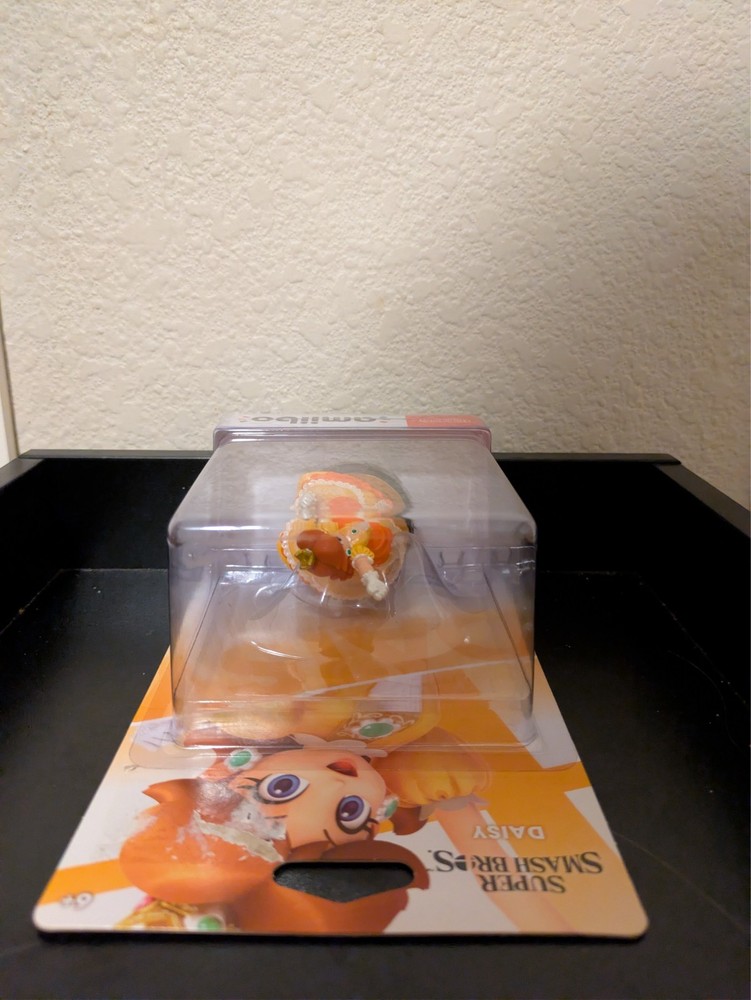 Nintendo Daisy Amiibo Figure Super Smash Bros