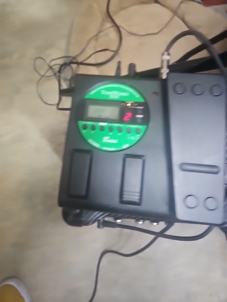 KORG ToneWorks AX1B Bass Multi Effect Processor Pedal + POWER SUPPLY