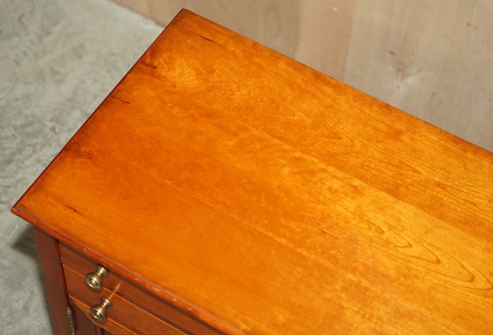 LARGE & HEAVY SOLID CHERRYWOOD MULTIYORK SIDEBOARD CUPBOARD WITH SIX DRAWERS