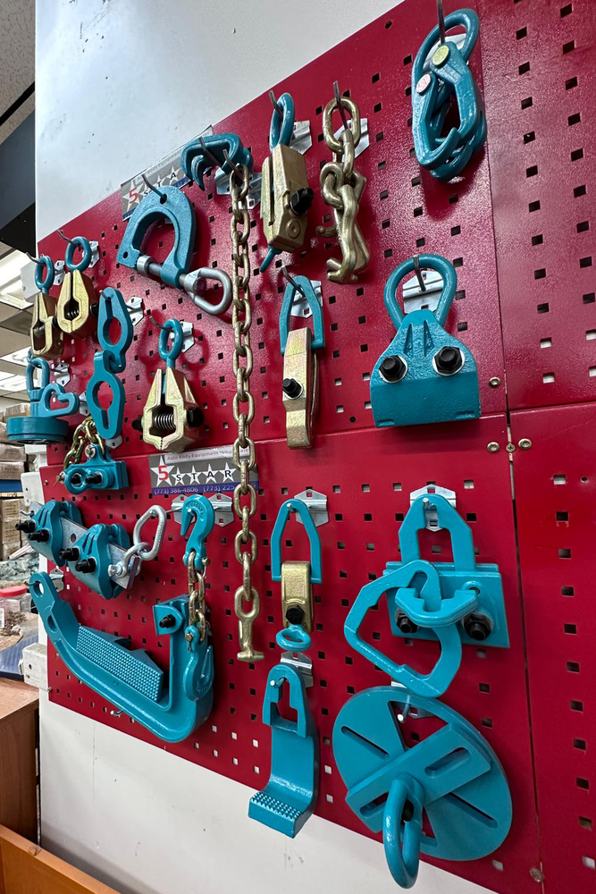 22 PIECE AUTO BODY FRAME MACHINE PULLING TOOLS & CLAMPS VALUE SET