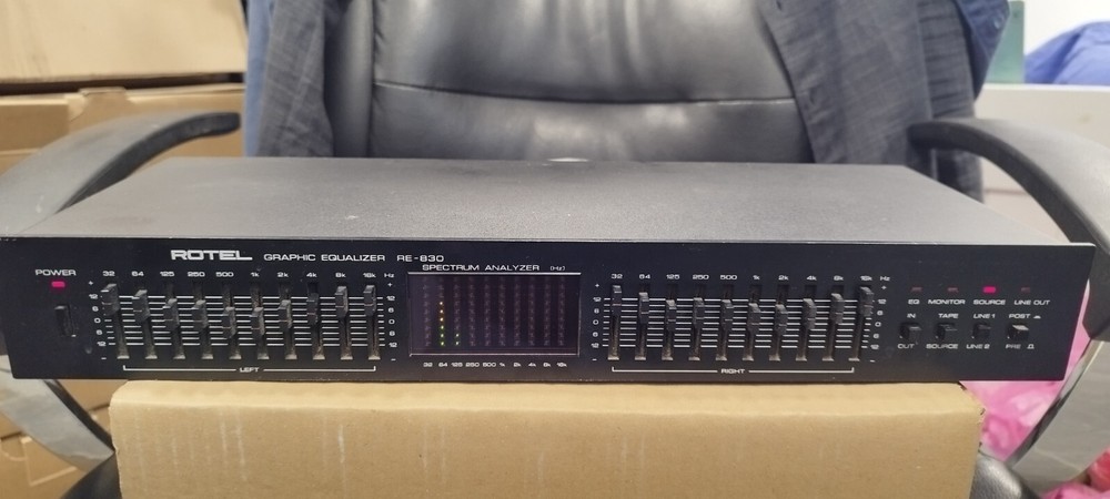 ROTEL EQUALIZER RE 830 SPECTRUM ANALYZER VINTAGE TESTED