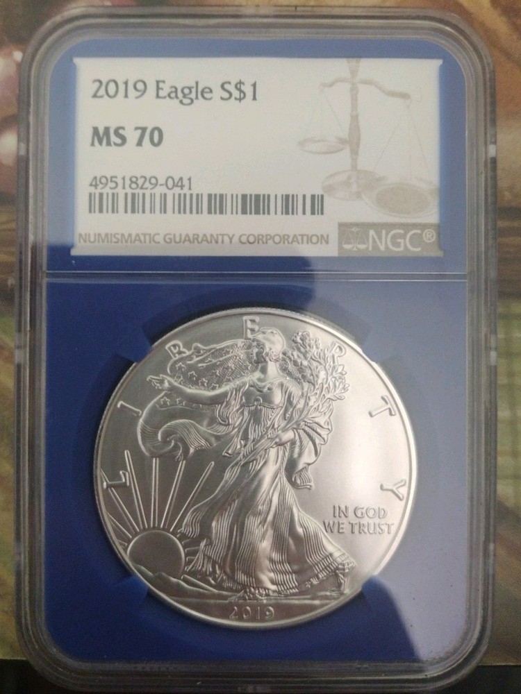 2019 1$ Silver Eagle NGC MS70 blue core