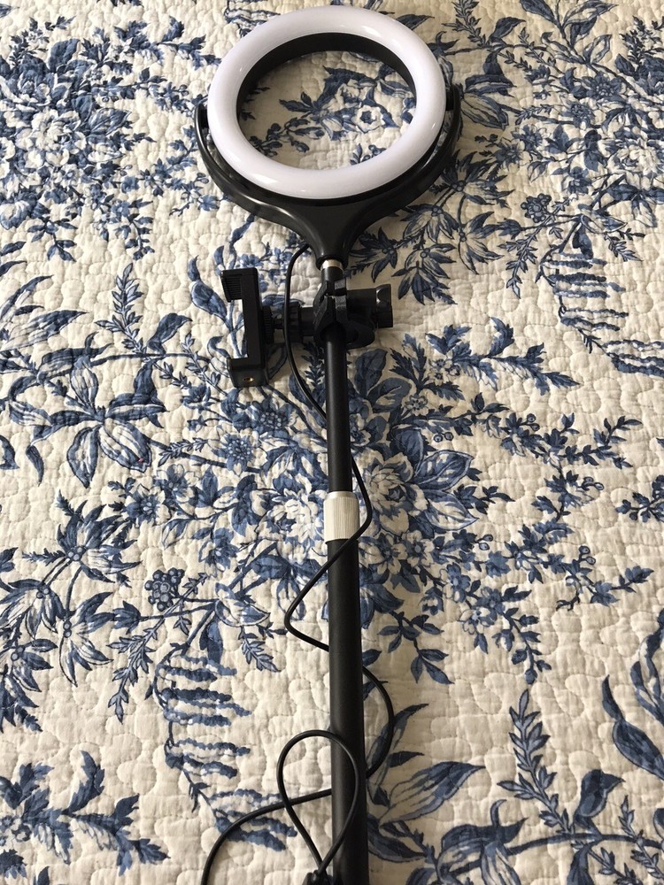 Computer Adjustable Zoom Light Round