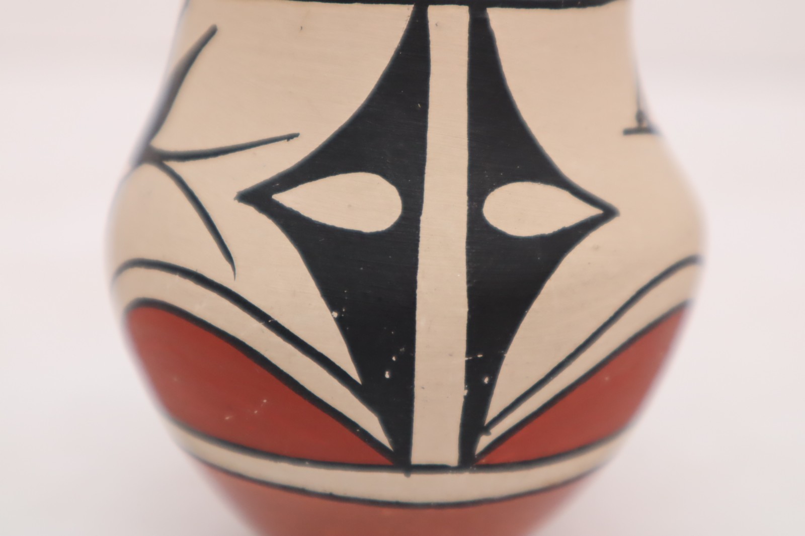 Native American polychrome Zia Pueblo Pottery jar Pictorial bird Jug Pot VTG