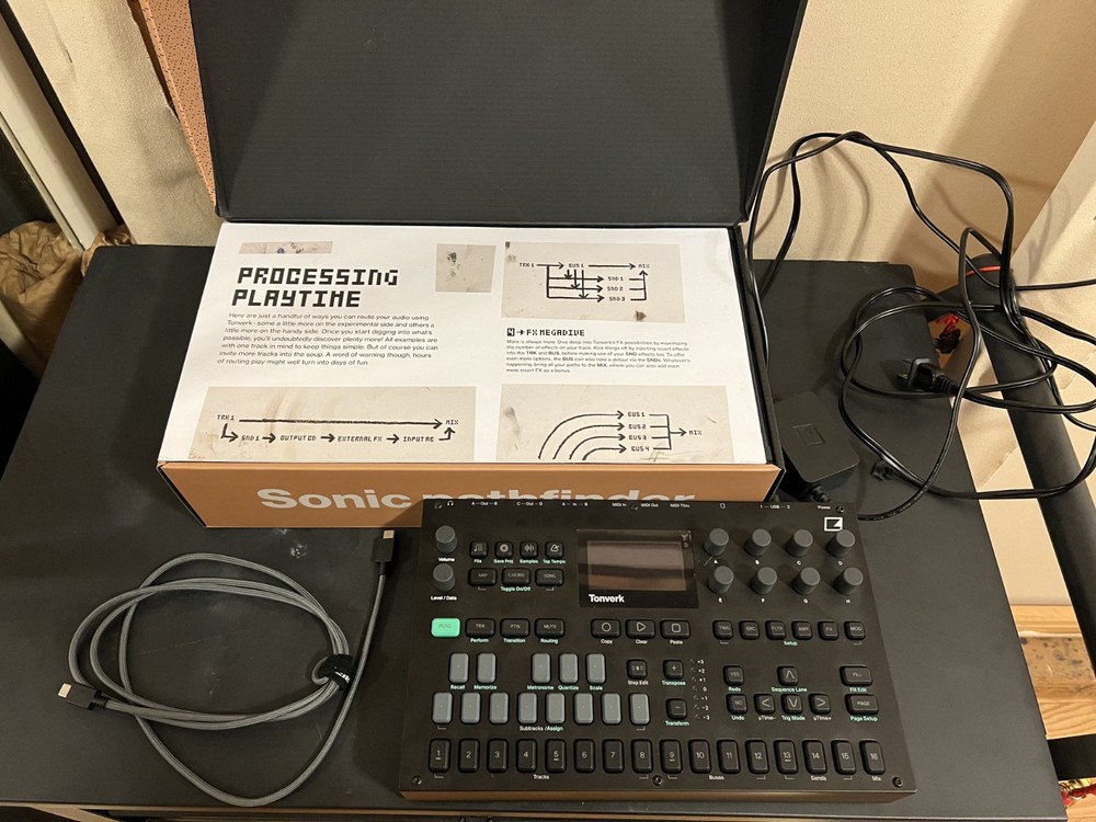 Elektron Tonverk Polyphonic Multisampler and Audio Processor
