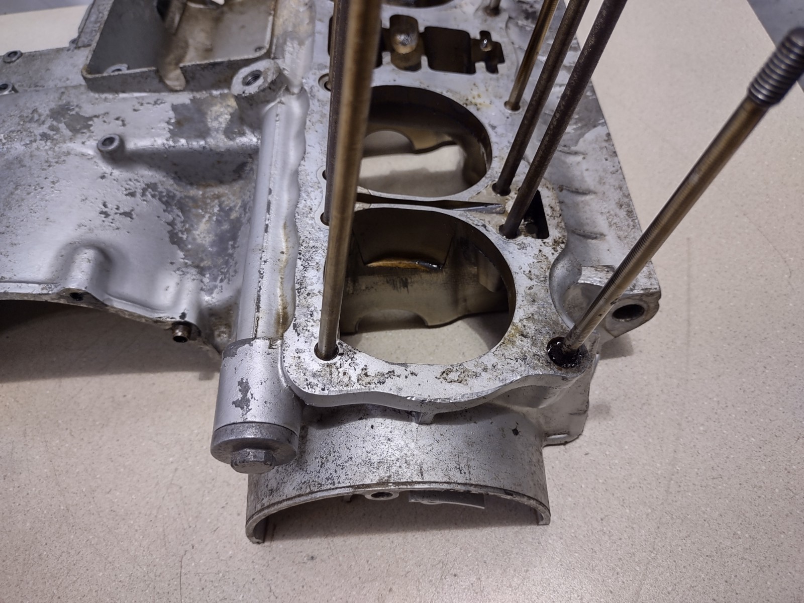 1974 Honda CB 750 CB750 Upper Engine Case Crankcase #325.2-80