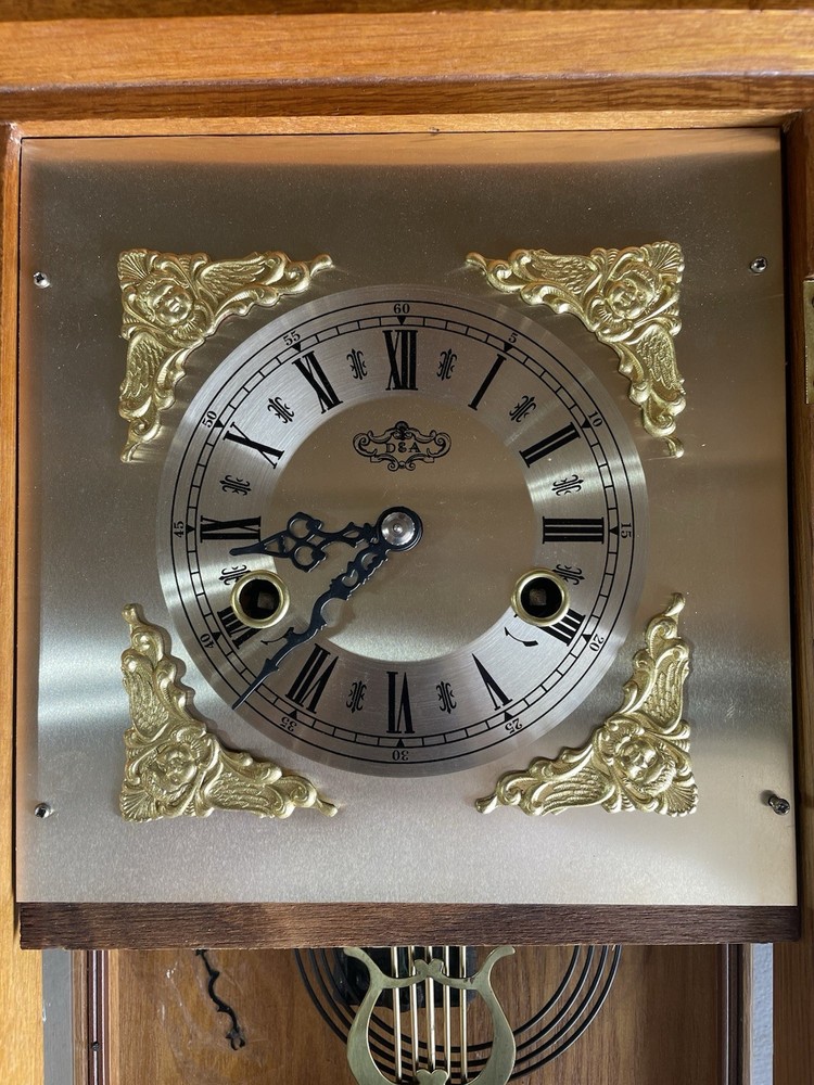 D&A Oak Centennial Parlor Clock With Pendulum, Key, Chimes, Model C-10110