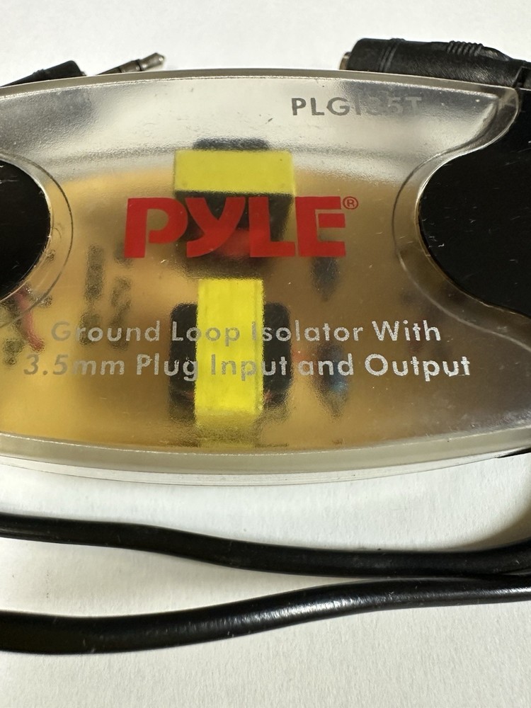 Pyle PLG135T Portable Stereo Ground Loop Isolator 3.5mm Plug Input / Output