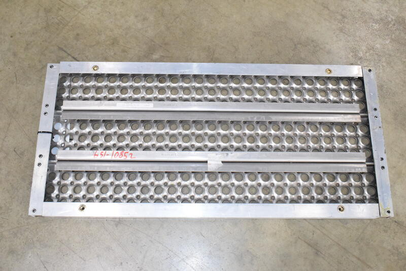 Freightliner Deck Plate A6813100035 (651-10852)
