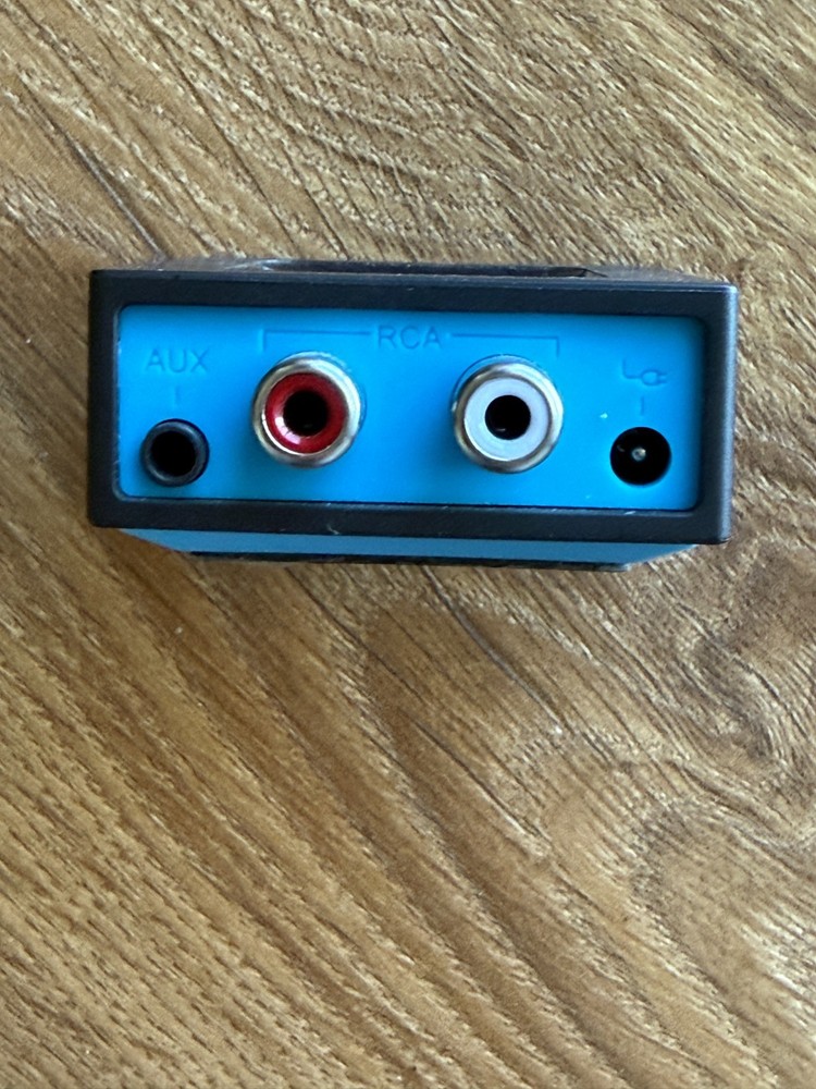 Logitech Bluetooth Audio Adapter w/Charger 880-00451 Tested Works