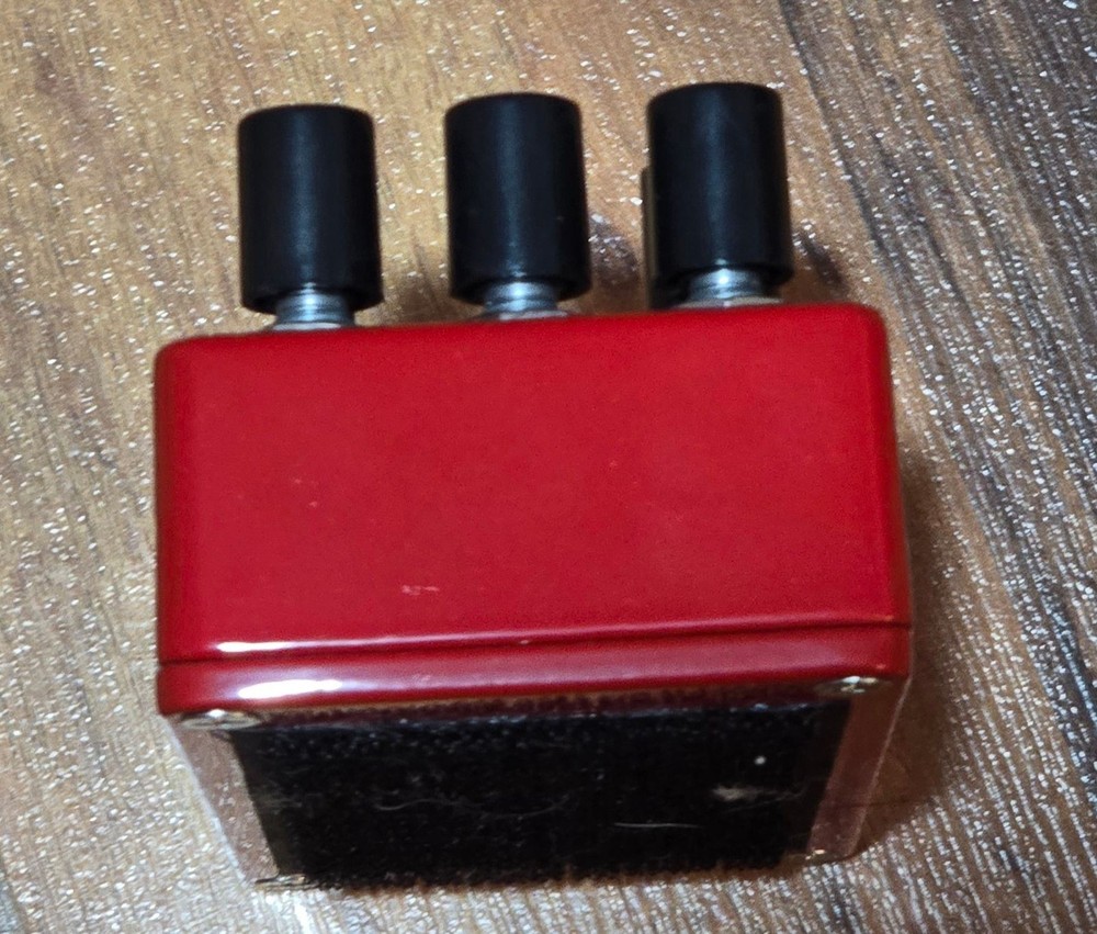 Catalinbread Many Worlds Phaser 2022 - Present - Red Graphic