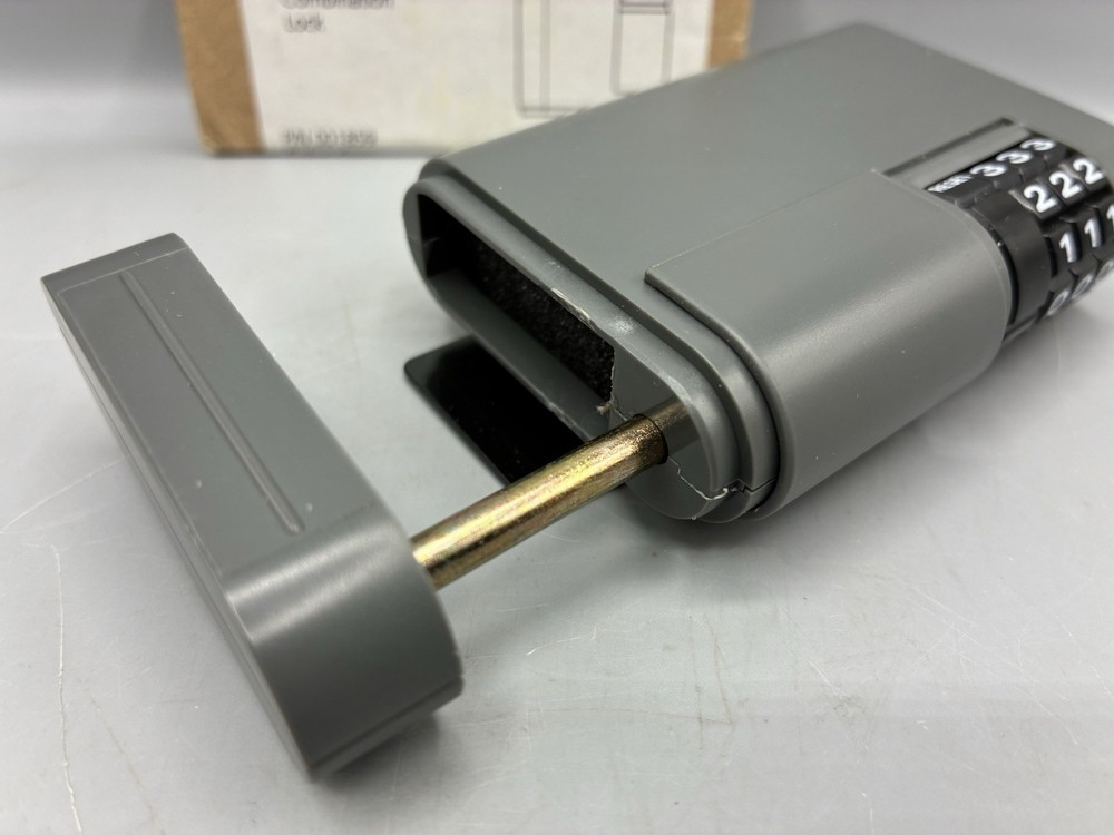 Kidde Access Point Locking Stor-A-Key magnetic key holder New Open Box
