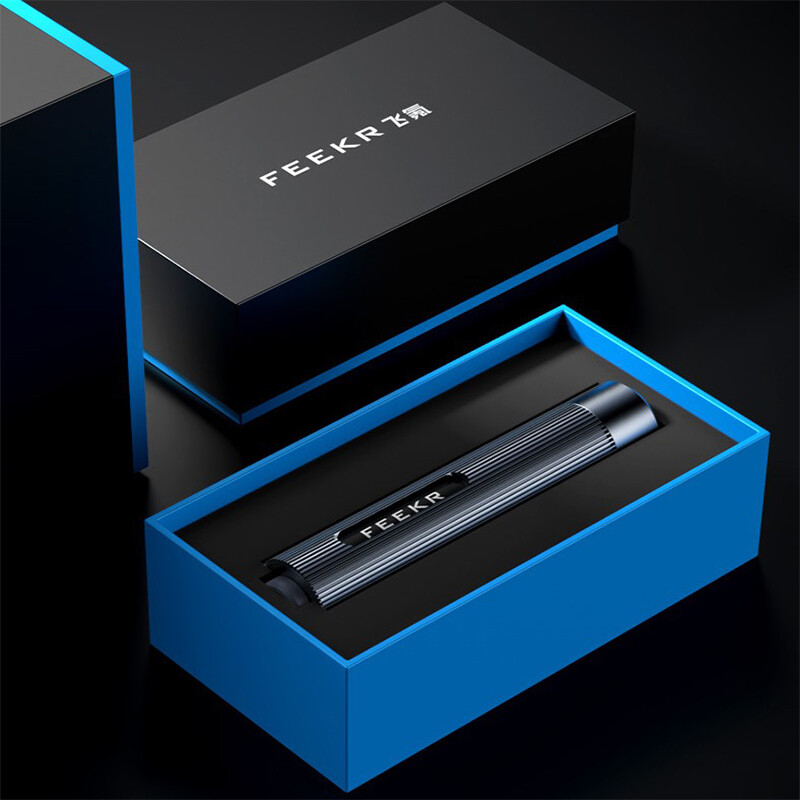 Car Portable Handheld Cigarette Ashtray Smokeless Ash Cigarette Cylinde Alloy