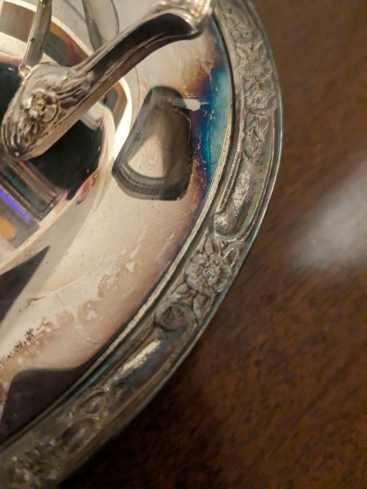 Vtg Silver Plated Serving Dish W/ Lid And Handles