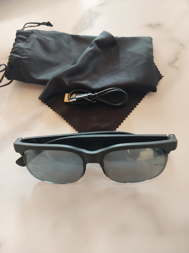 Open Ear Smart Glasses - Black new Bluetooth.