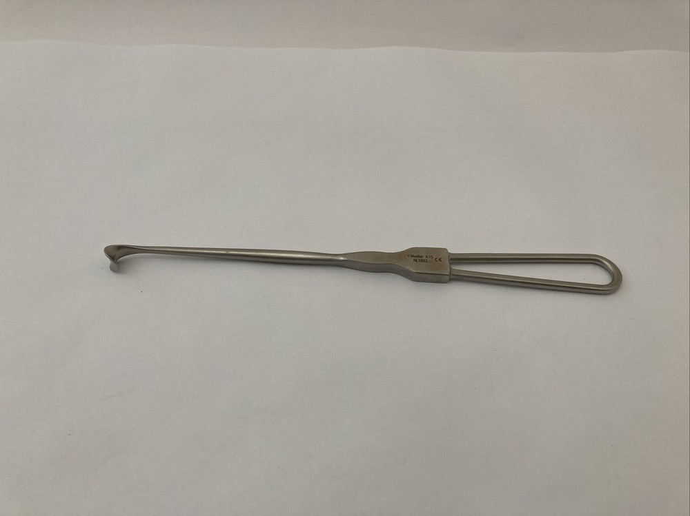 V. Mueller NL1003 NL 1003 Cushing Retractor, 9" Length