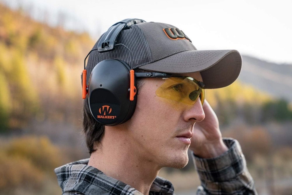 Pro Low-Profile Hearing Protection Earmuffs - 22 dB Noise Reduction, Foldable