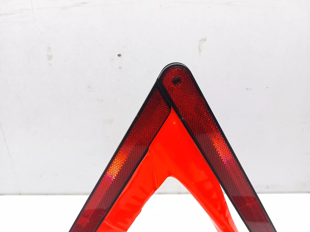 AUDI A5 8T 2008 WARNING EMERGENCY BREAKDOWN TRIANGLE 8T0860251