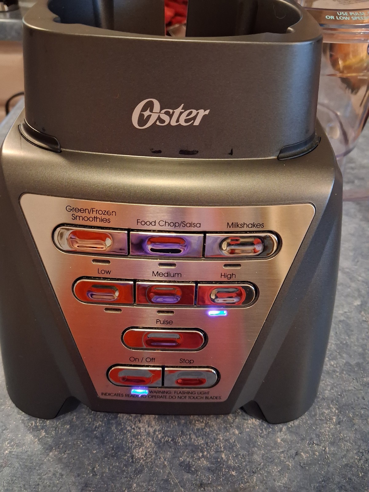 Oster Pro 1200 Food Processor In Very Nice Condition! Works Great!