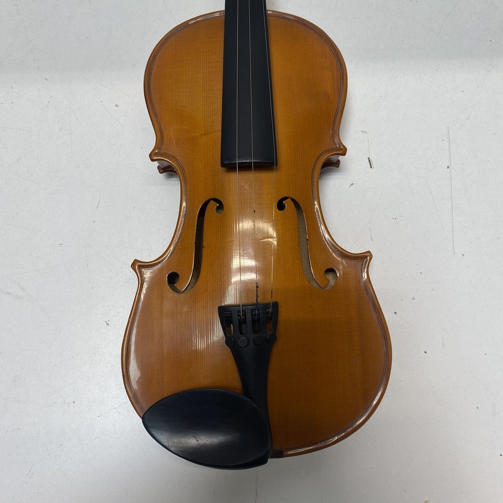 Violin w/ Case & Accessories