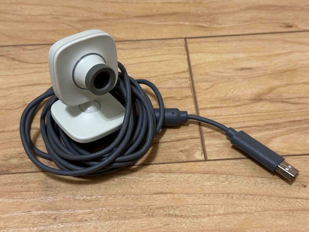 Microsoft Xbox Live Xbox 360 Vision Camera (For Use with Xbox 360 or PC)