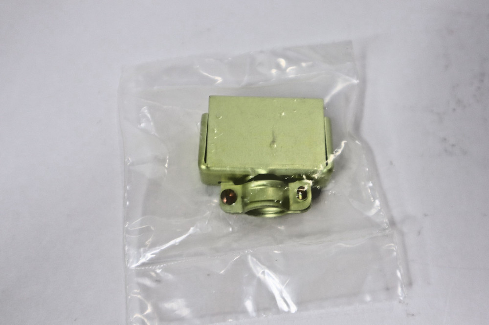 Bendix King 030-01010-0000 Connector Hood