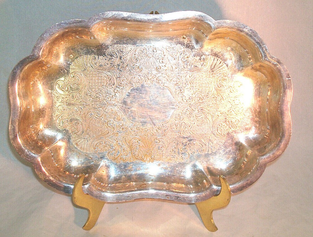 Vintage rectangular dish Canterbury silverplate  9 3/4"
