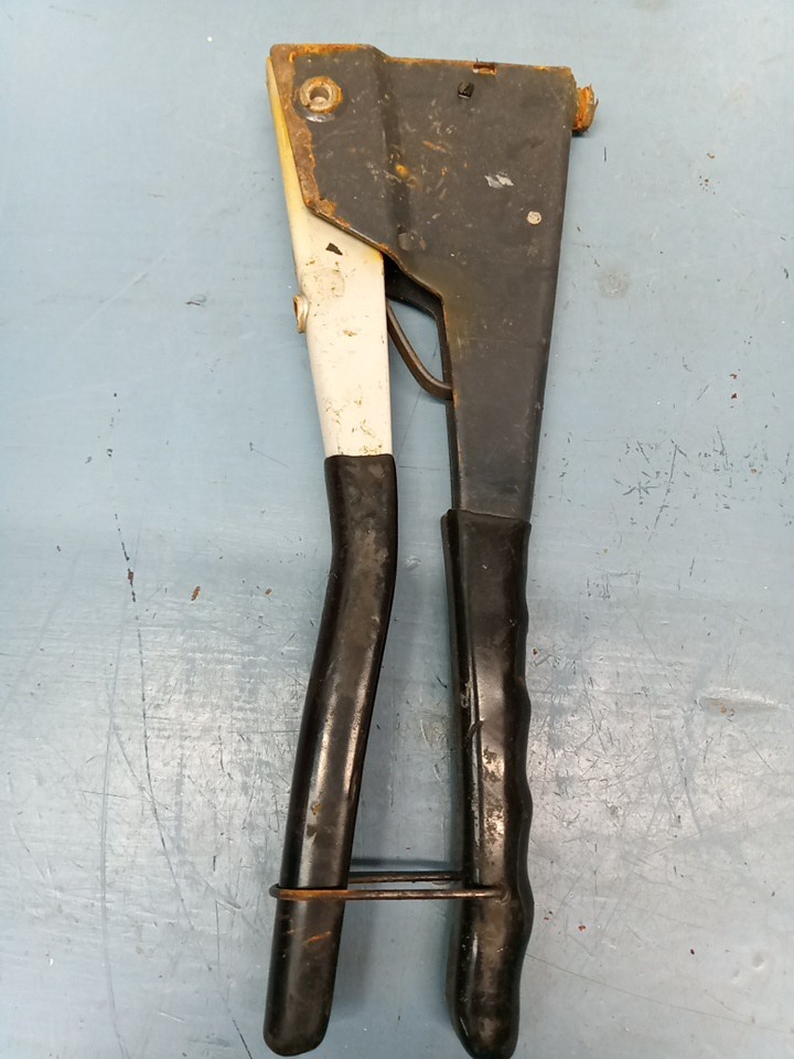 USM POP Rivetool (LL)