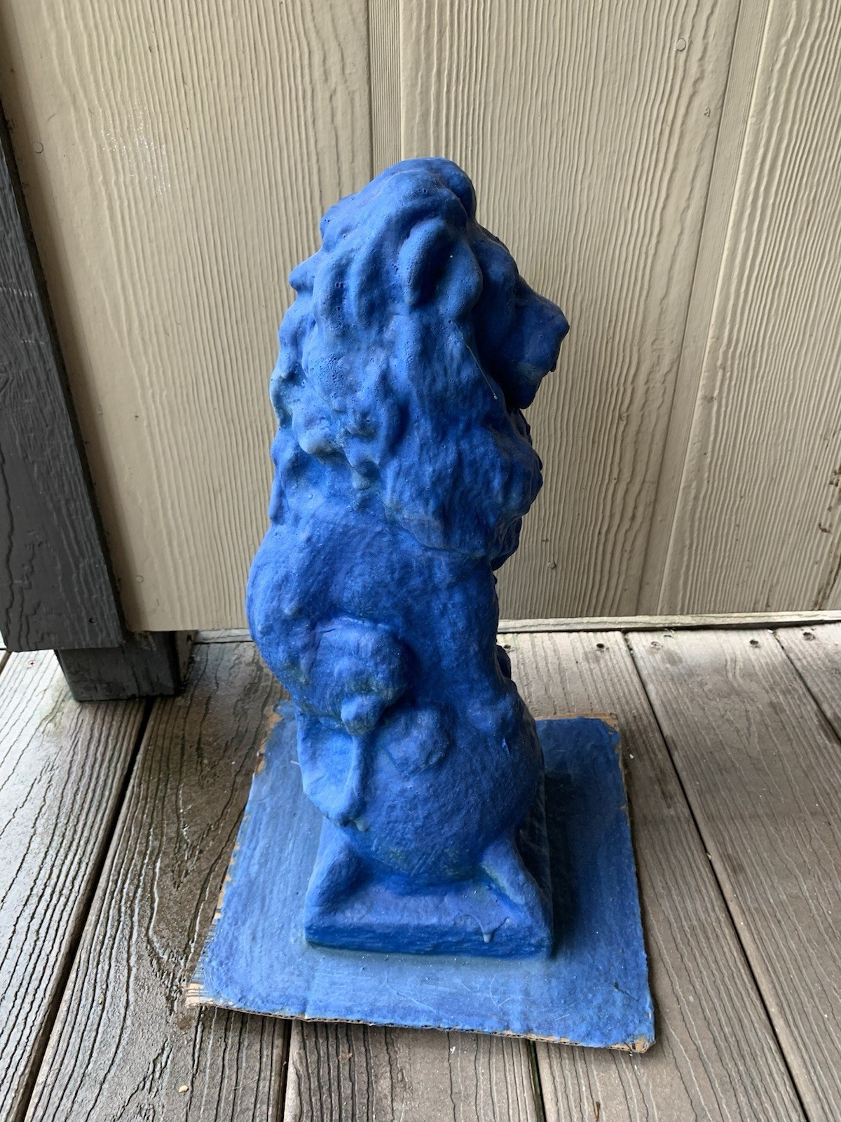 LATEX RUBBER MOLD Lion Sitting On A Ball YKM-L5055 H. 18”