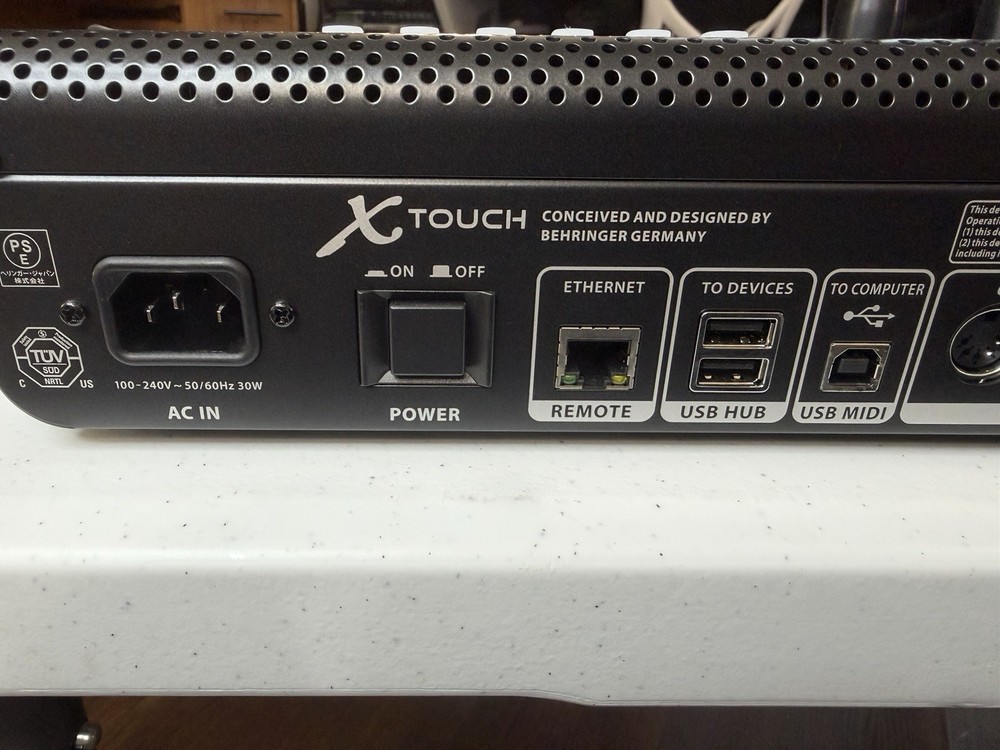 Behringer X-Touch DAW Control Surface + Decksaver EXC Boxed