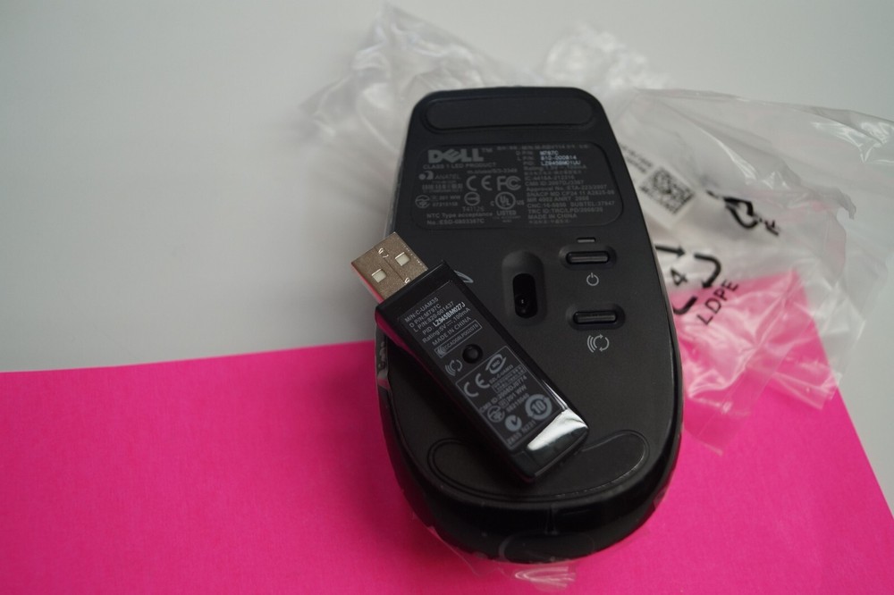 NEW Dell Wireless Mouse KIT ~ M787C, M797C