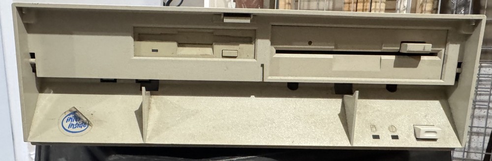Vintage IBM PS/1 Model 2133-C13 Desktop - POWERS ON - No HDD - READ