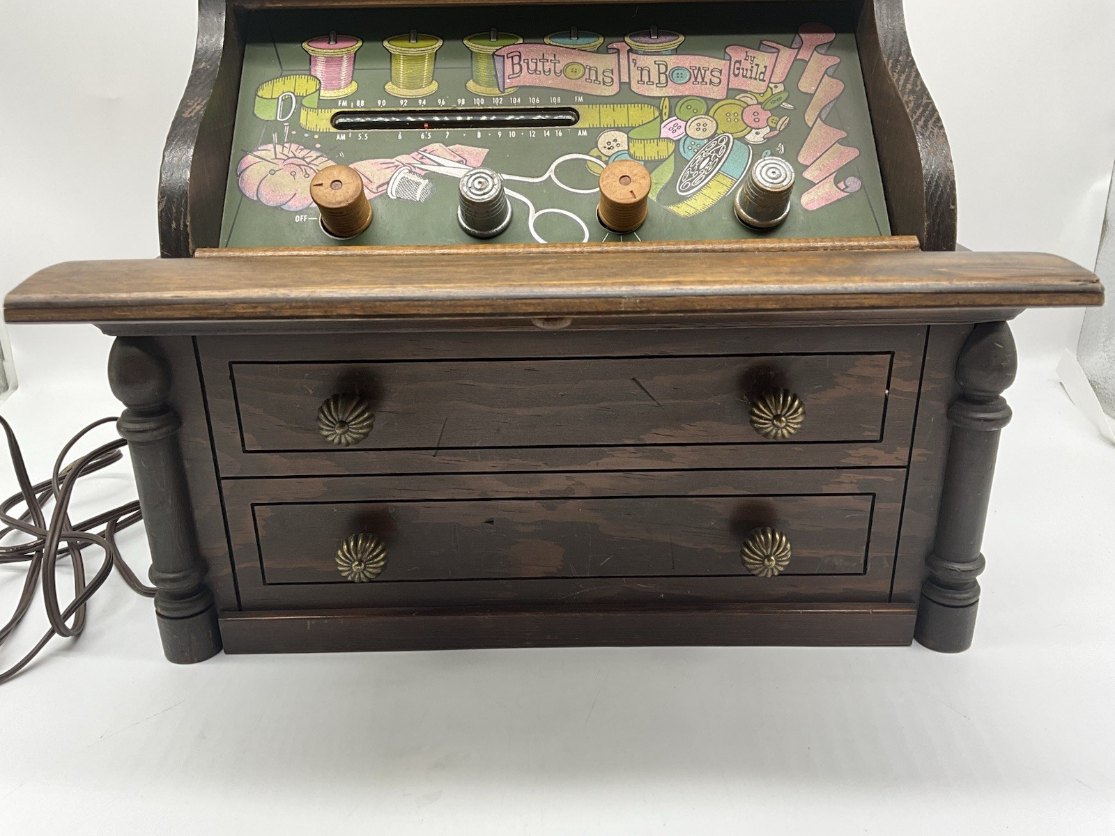 Guild Vintage 1965 "Button & Bows " Vacuum Tube AM/FM Radio Sewing Cabinet