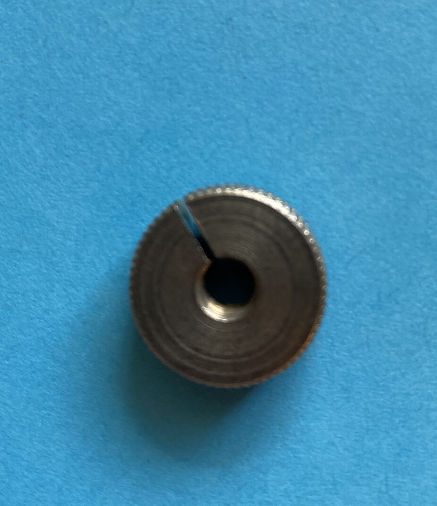 *NOS* 1743-SINGER-THREAD REGULATOR CAP NUT *FREE SHIPPING*