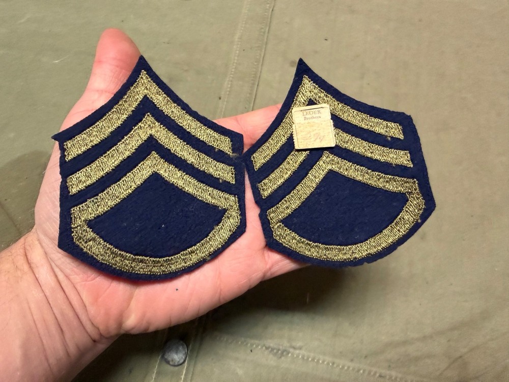 ORIGINAL WWII US ARMY STAFF SERGEANT SLEEVE RANK CHEVRONS