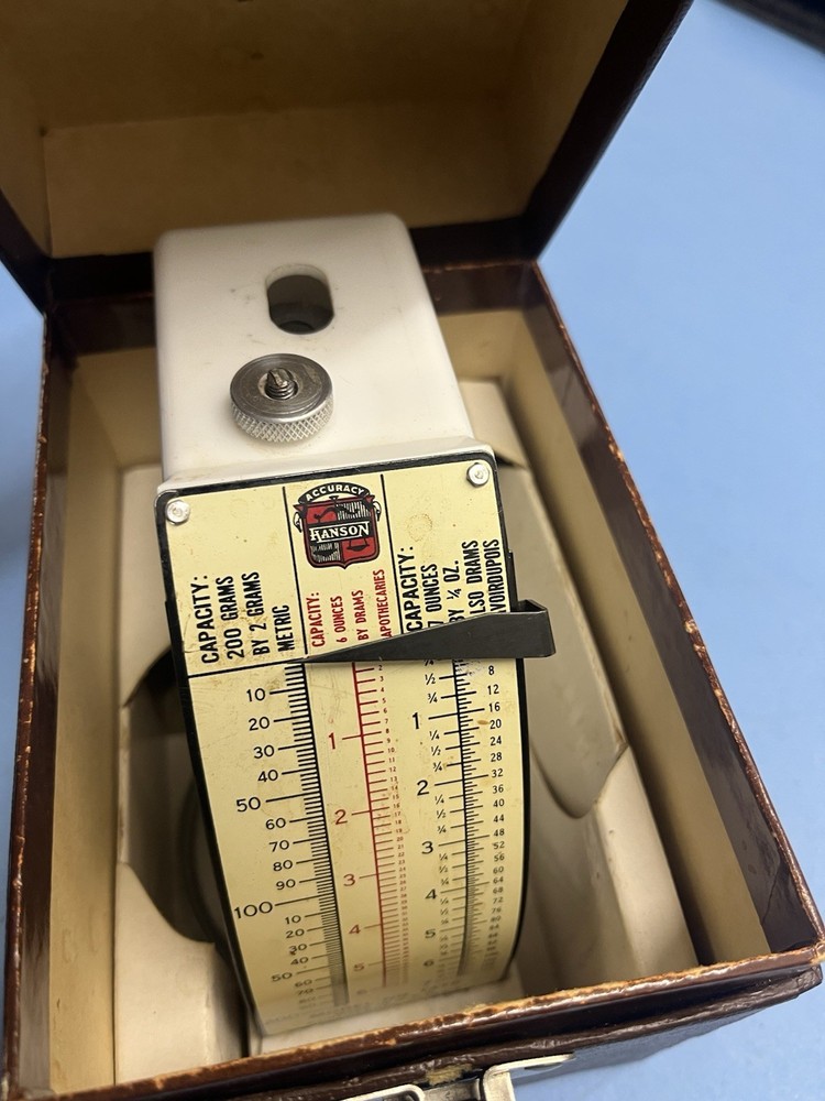 Vintage Hanson scale with case Model 1475
