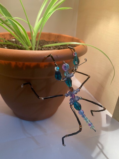 Handmade bead and wire praying mantis