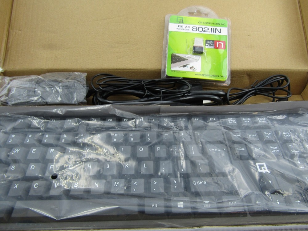 QR-70 Wired Keyboard & USB Optical Mouse