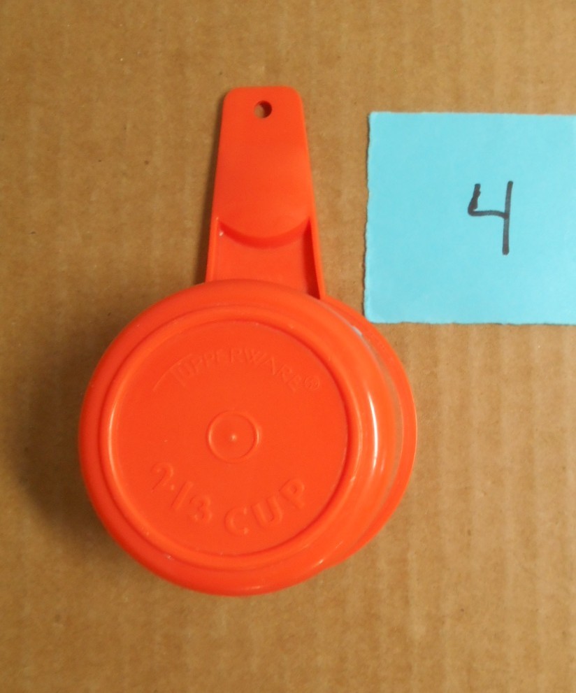 Tupperware Orange Measuring Cup 2/3cup #763 B4