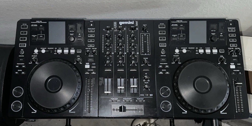 Gemini CDMP-7000 Professional Media Controller System Level 2