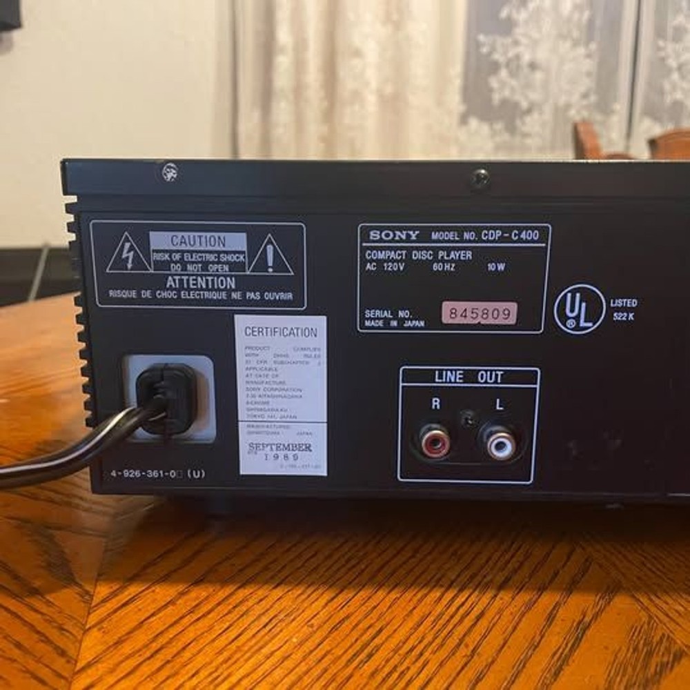 Sony CDP-C500 5-disc compact disc player changer.