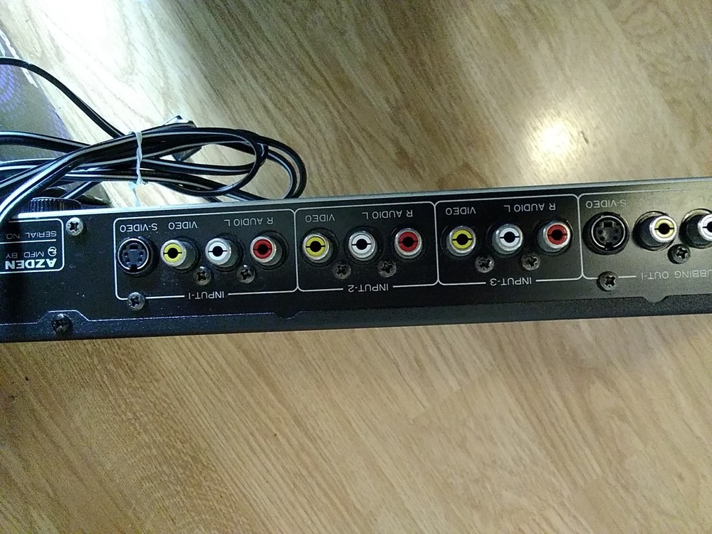 Azden AVS-20 AV Selector