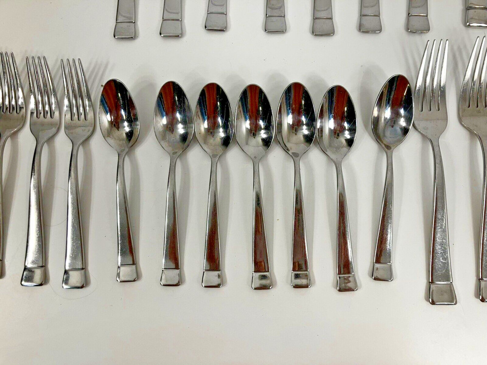 Lot 34 Pieces Oneida Legend Stainless Flatware