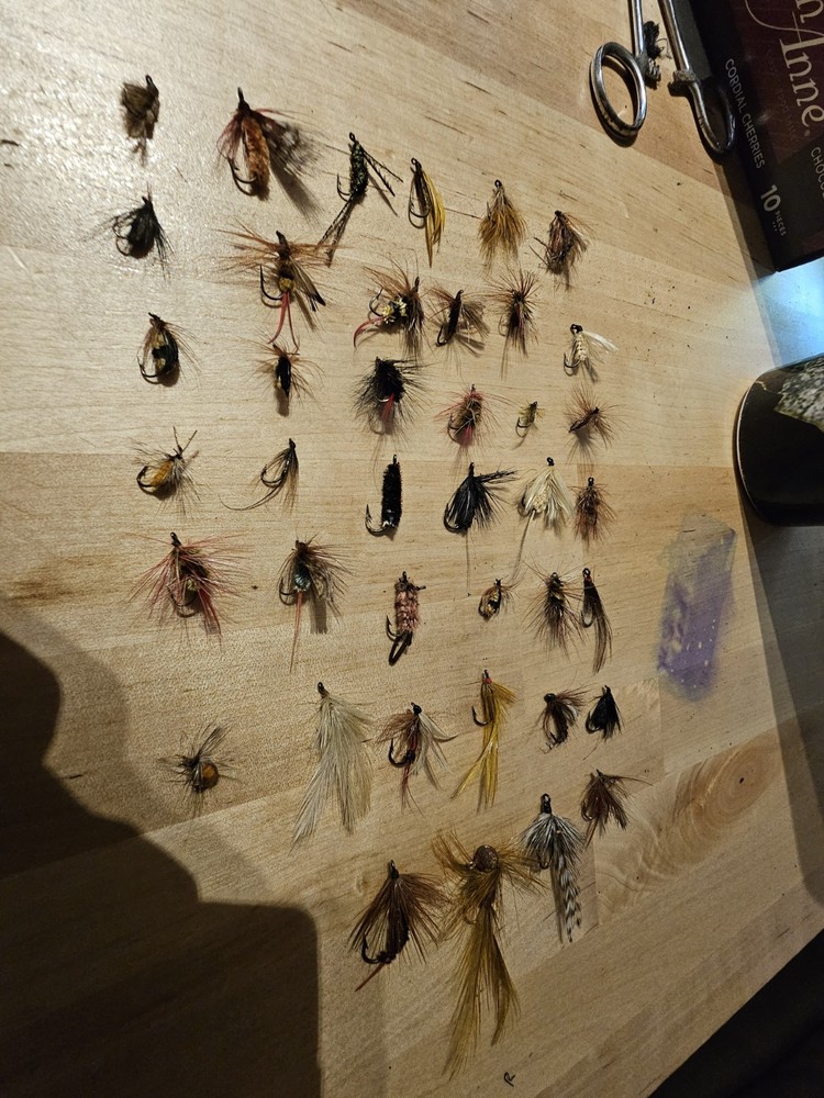 Richard Wheatley Fly Box. W/ Flies. See Description.