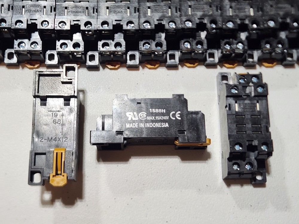 50pcs. OMRON PTF08A-E / PTF08AE Relay Socket DIN RAIL 15A 240V